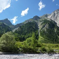 Blich von der Eng Richtung Gumpenjöchl | 01.08.2010 | 15:38 Uhr