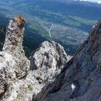 Über den Kamm des unteren Rückens verläuft der Weg | 12.09.2010 | 12:41 Uhr