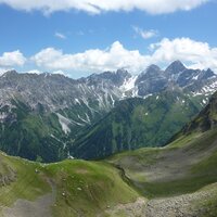 Blick von der Innsbrucker Hütte auf Tribulaune | 26.06.2011 | 14:12 Uhr