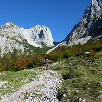 Vordere Karlspitze und Ellmauer Tor | 06.10.2012 |  9:35 Uhr