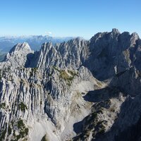 Fritz-Pflaum-Hütte vor Ackerlspitze | 06.10.2012 | 13:59 Uhr