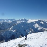 Estergebirge vor Zugspitze | 14.02.2013 | 12:16 Uhr