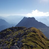 Blick nach Westen über die Hackenköpfe zum Scheffauer | 07.08.2016 | 18:49 Uhr