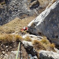 Benjamin sucht den Fels in der ersten Seillänge | 04.12.2016 | 13:02 Uhr