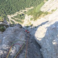 Daniel folgt in der vierzehnten Seillänge | 30.06.2019 | 16:12 Uhr