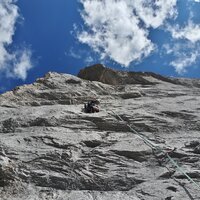 Alfred in der vierten Seillänge der »Kasama« | 02.08.2022 | 15:11 Uhr