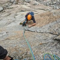 Bruno folgt in der ersten Seillänge (VI) | 03.08.2022 | 14:55 Uhr