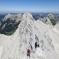 Julian kommt von der Nördlichen Sonnenspitze | 14.08.2022 | 14:42 Uhr