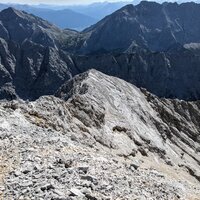 Das wenig attraktive Abstiegsgelände | 14.08.2022 | 15:01 Uhr